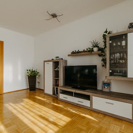 Grosse Ferienwohnung Burgenland Eisenstadt Luaran gambar