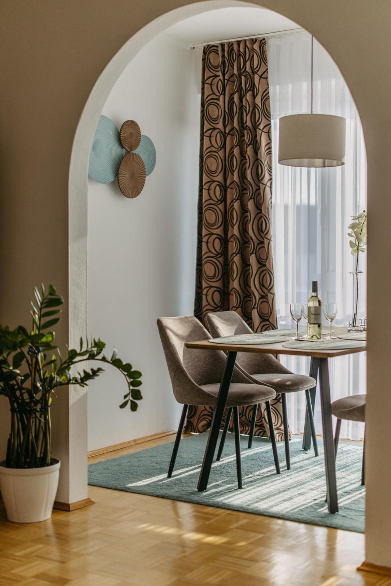Grosse Ferienwohnung Burgenland Eisenstadt Luaran gambar